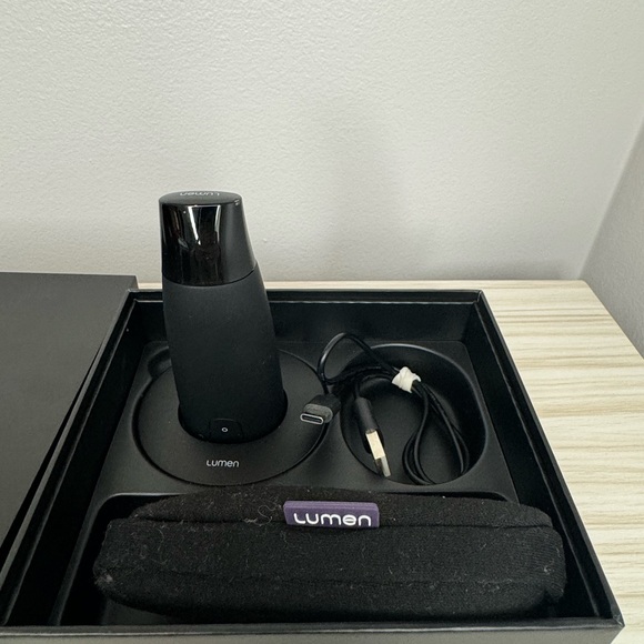 Lumen Metabolism Monitoring Device Like New - Picture 2 of 2